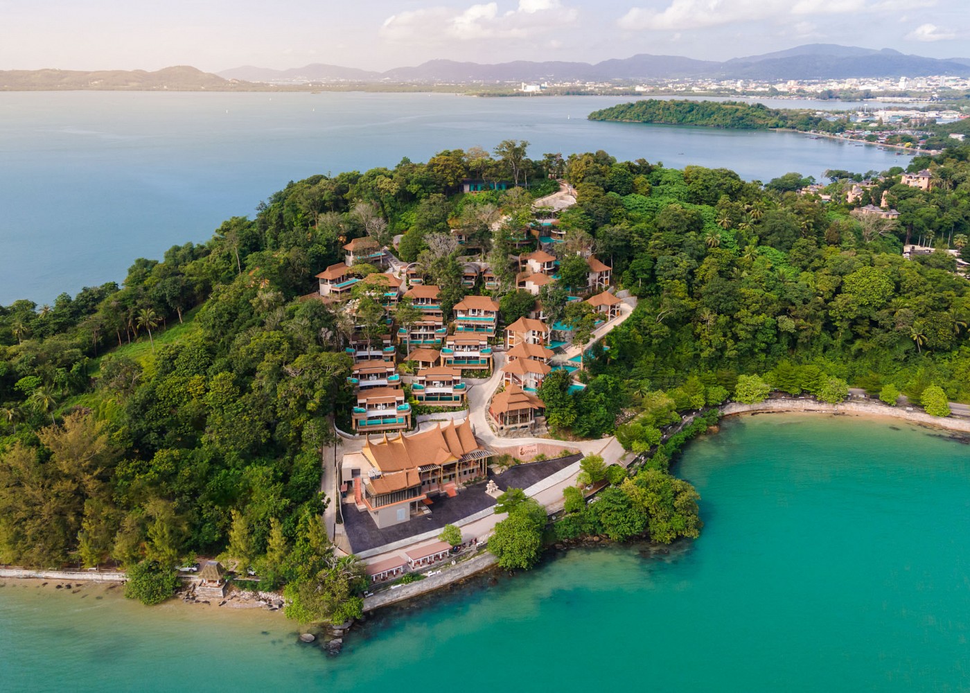 Resort and Hotel Villas with Pool Access