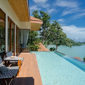 Sky Pool Villa