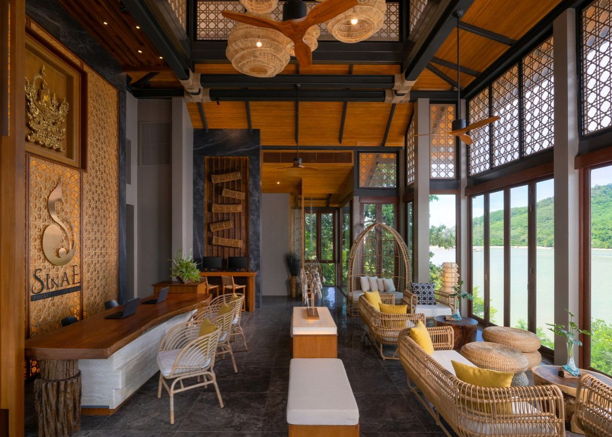Resort and Hotel Villas with Pool Access