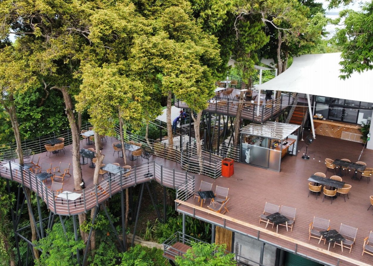 Resort and Hotel Villas with Pool Access