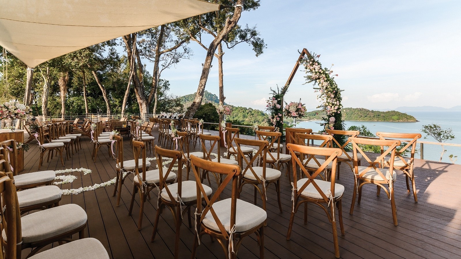 Celebrate Your Love at Sinae Phuket: Dream Wedding Destination in Phuket